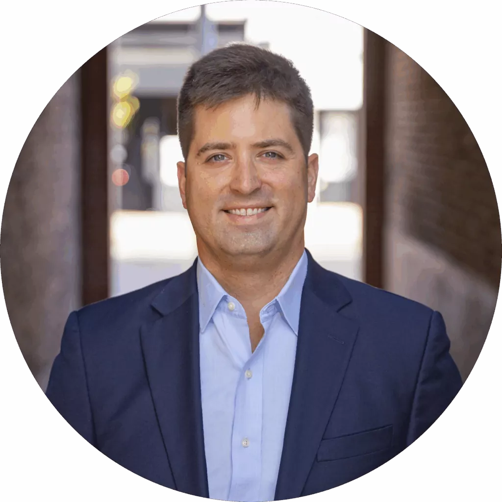 6E9A8790 circle crop